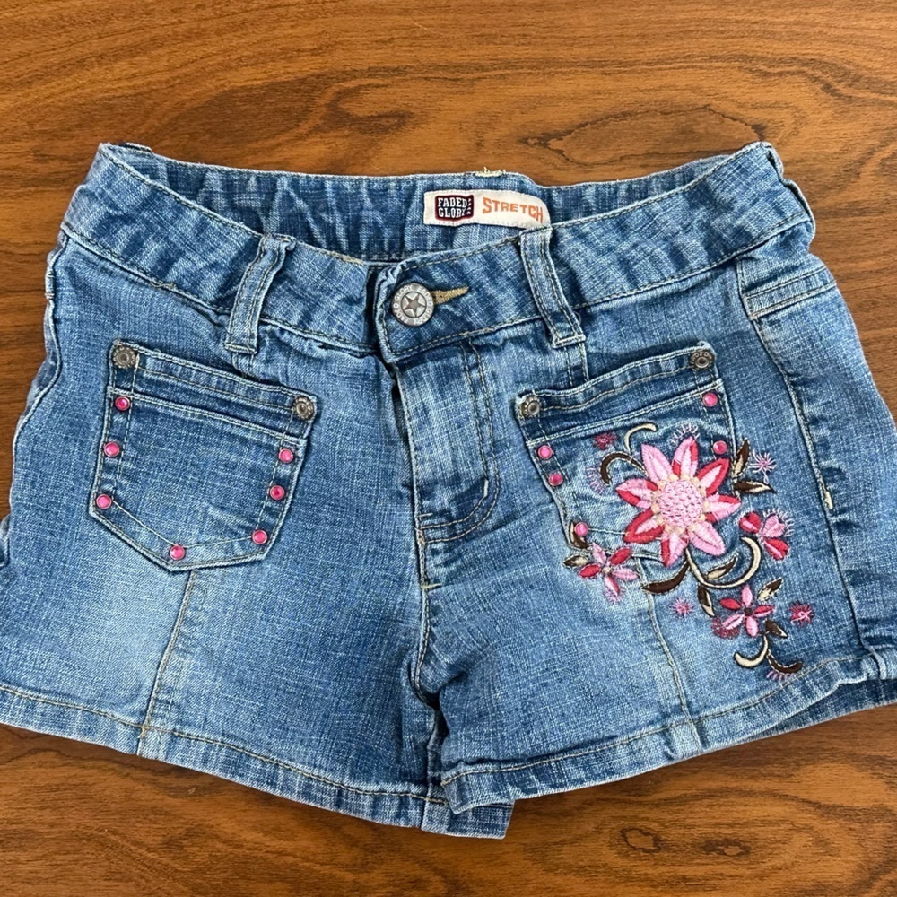 Faded Glory Girls 7 Blue Denim Shorts Pink Floral Embroidery Rhinestone Pockets